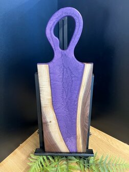 Tapasplank Notenhout met epoxy Paars