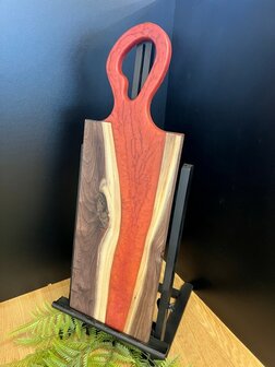 Tapasplank Notenhout met epoxy Oranje