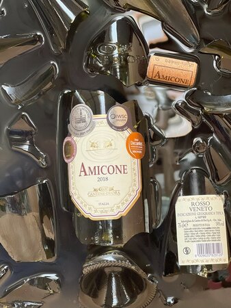 Broken Bottle art - Amicone 2018