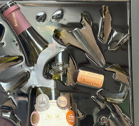 Broken Bottle art - Amicone 2018