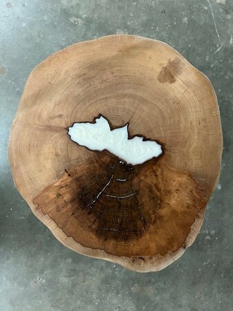 Bijzettafel met epoxy Parelmoer