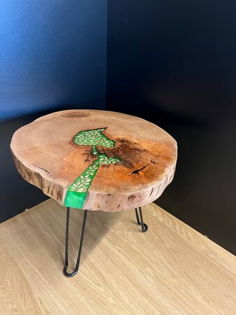 Bijzettafel met epoxy Metallic Groen