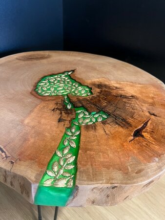 Bijzettafel met epoxy Metallic Groen